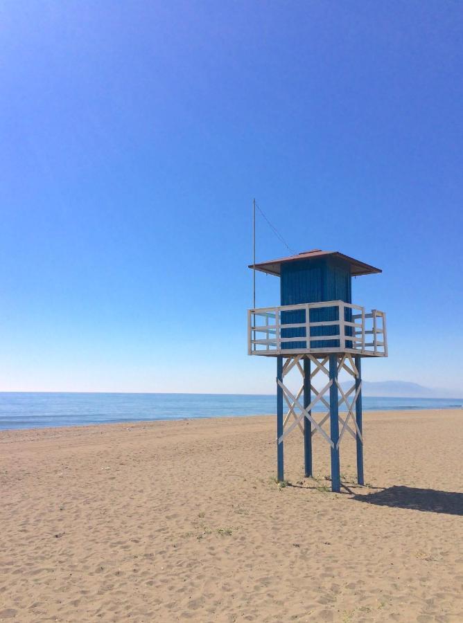 Villa Alboran Beachfront 9Pax トレ・デ・ベナガルボン エクステリア 写真