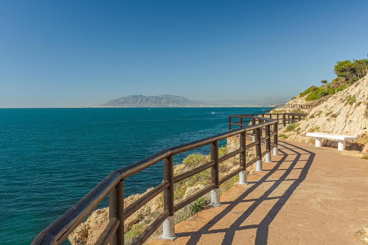 Villa Alboran Beachfront 9Pax トレ・デ・ベナガルボン エクステリア 写真